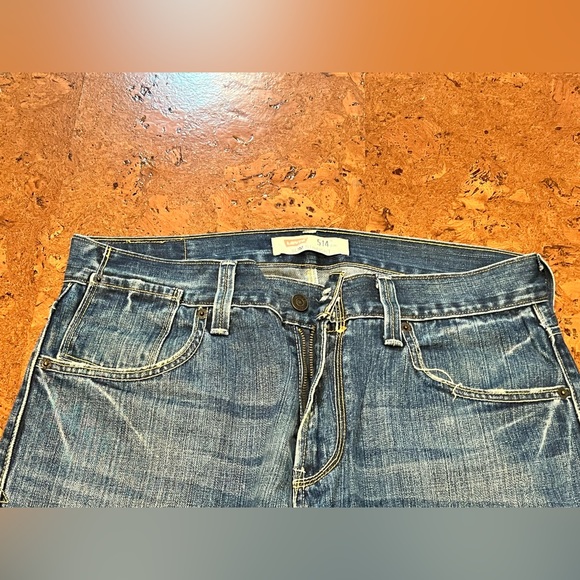 Levi’s 514, 33x30 - Picture 2 of 4